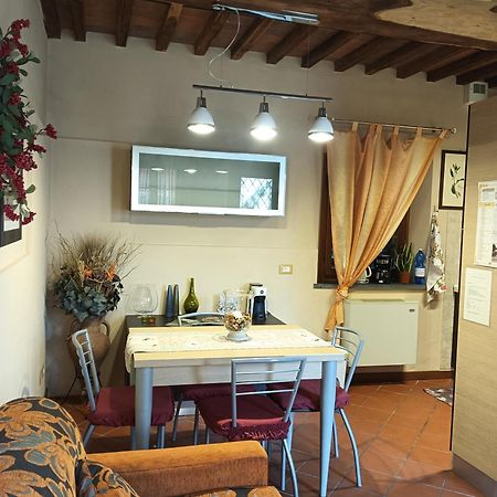 Casa Vacanze Rustico Di Corte Capannori Luaran gambar
