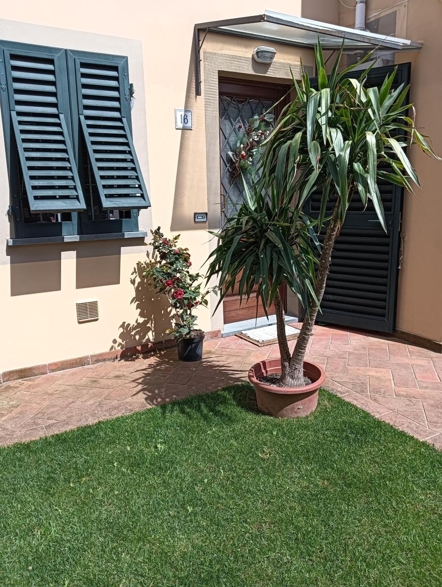 Casa Vacanze Rustico Di Corte Capannori Luaran gambar