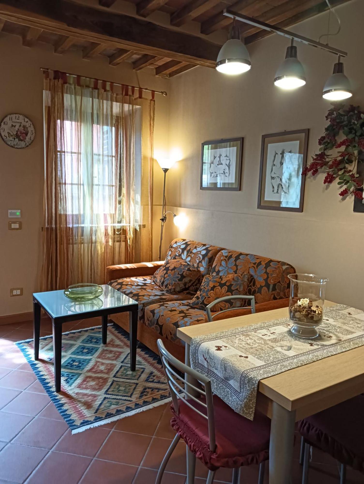 Casa Vacanze Rustico Di Corte Capannori Luaran gambar